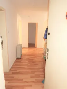 2.Zimmerwohnung im 1.OG rechts