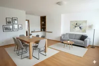 Das Wohn-/Esszimmer...