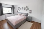 Das ca. 14 m² große Schlafzimmer