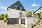 Haus und Garage