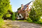 Carport und Stellplatz