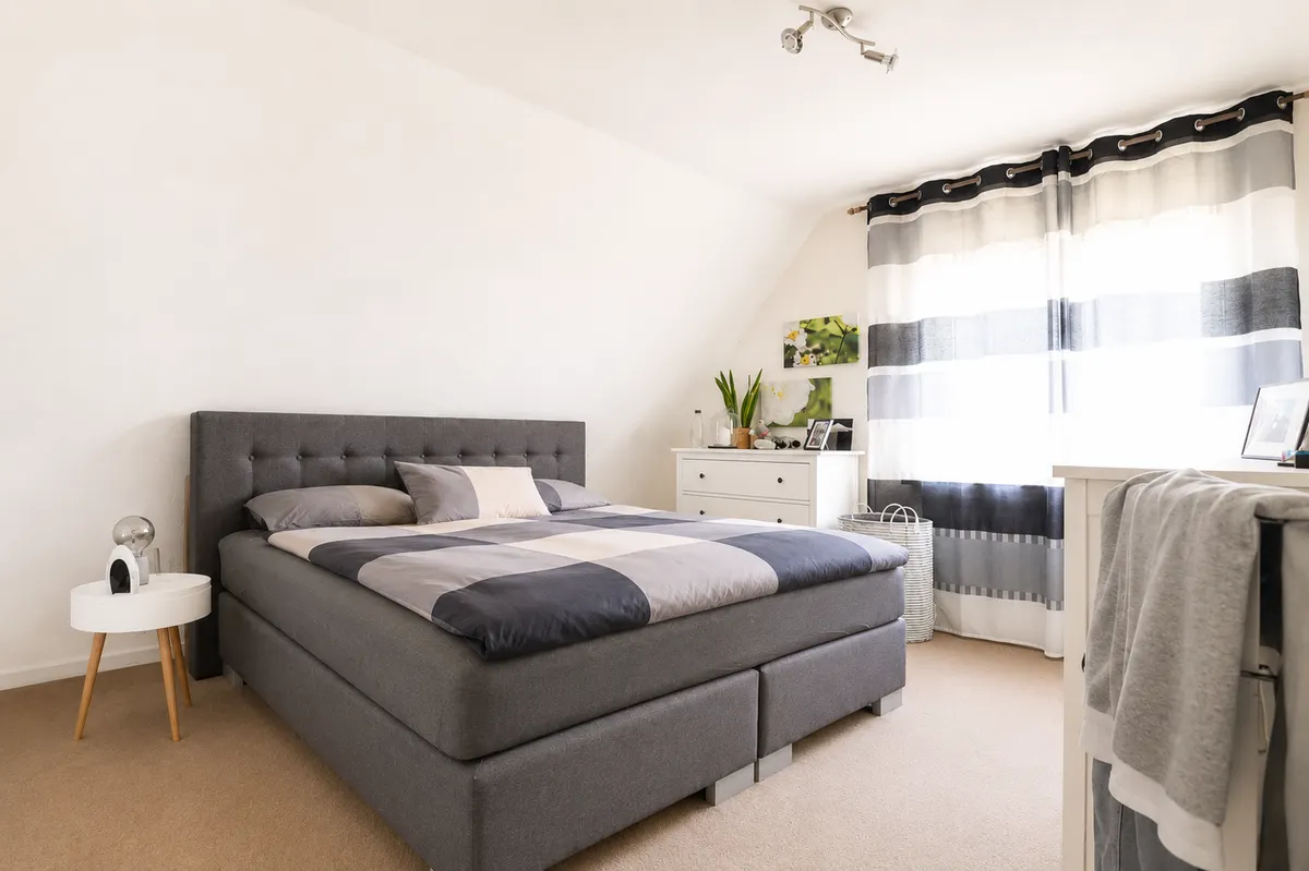 3. Schlafzimmer im DG