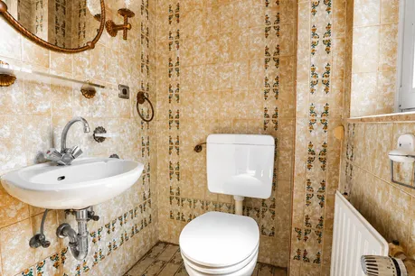 Eines von zwei Gäste-WC