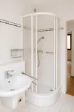 mit Dusche