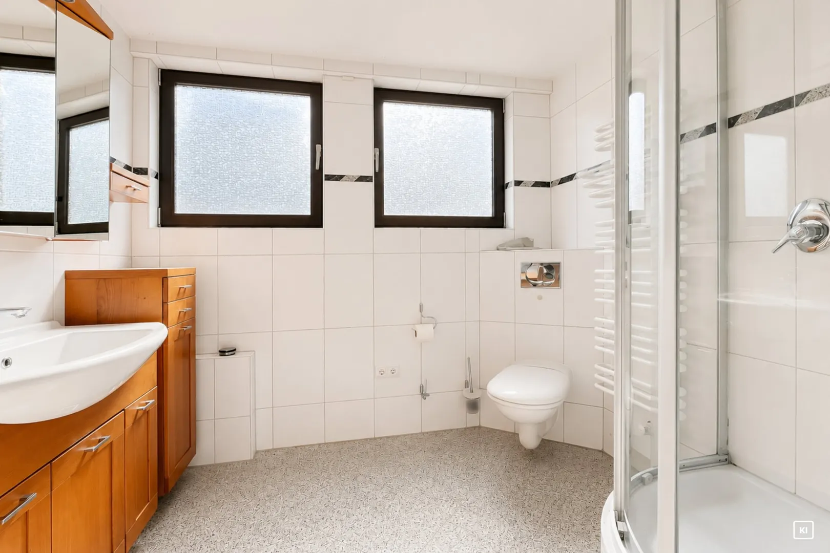 Gemütliche ca. 68m² große 2-Zimmer-Wohnung mit Loggia und Stellplatz in ruhiger Sackgassenlage - Photo 1