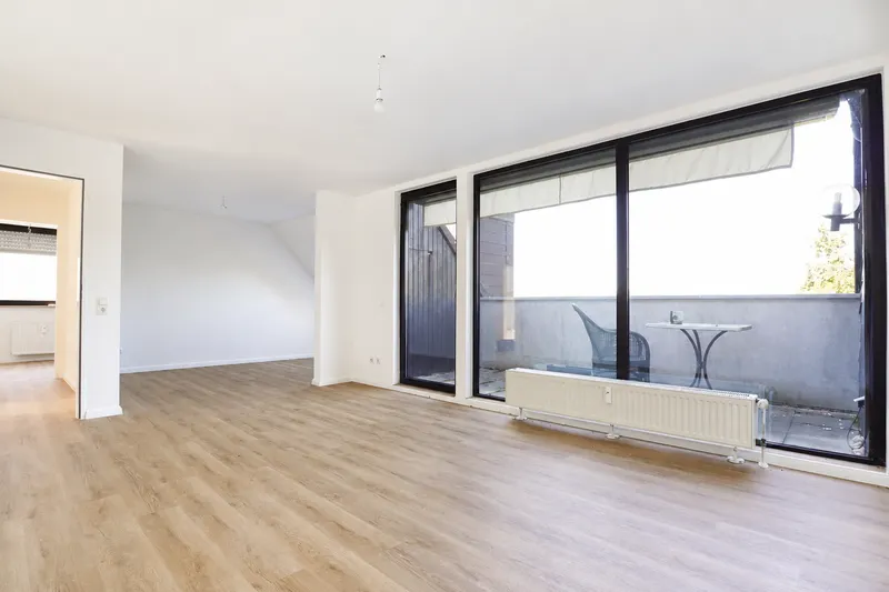 Gemütliche ca. 68m² große 2-Zimmer-Wohnung mit Loggia und Stellplatz in ruhiger Sackgassenlage - Foto 2