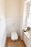 Separates WC im DG