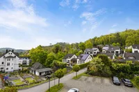 Blick übers Wesselbachtal bis zum Schloss