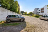 Weitere Parkmöglichkeiten direkt am Haus