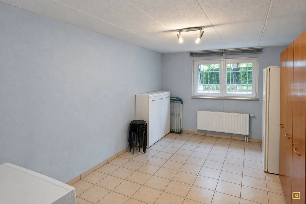 Keller mit...