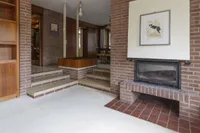 Kamin mit Blick zum Essbereich