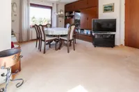 Wohnzimmer mit Essbereich