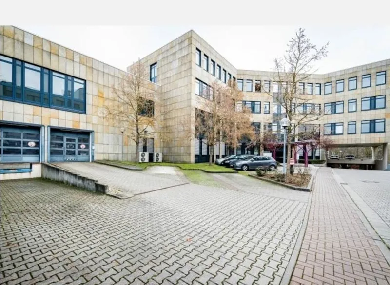 370 m² Klimatisierte Büroflächen in Langen zu vermieten