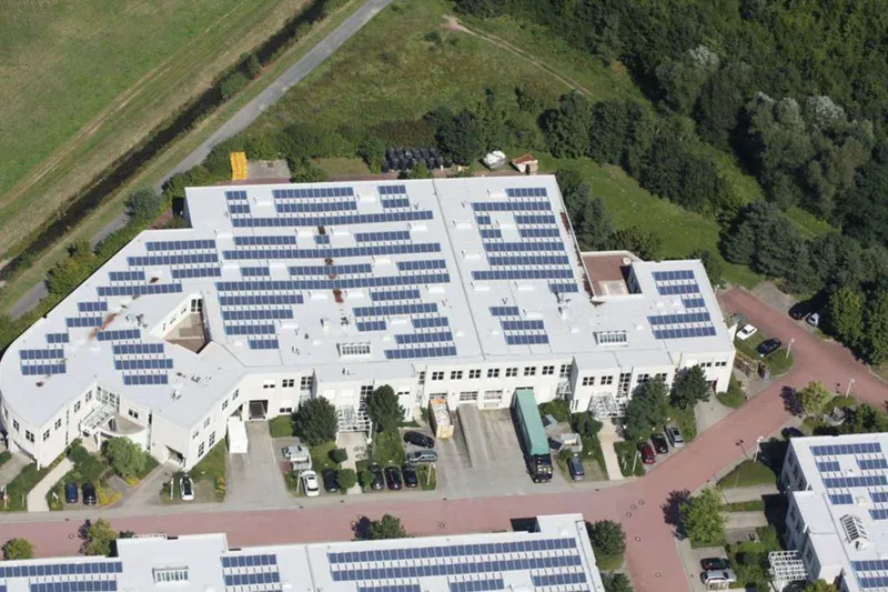 782 m² Lagerhalle + 410 m² Bürofläche in Langen zu vermieten