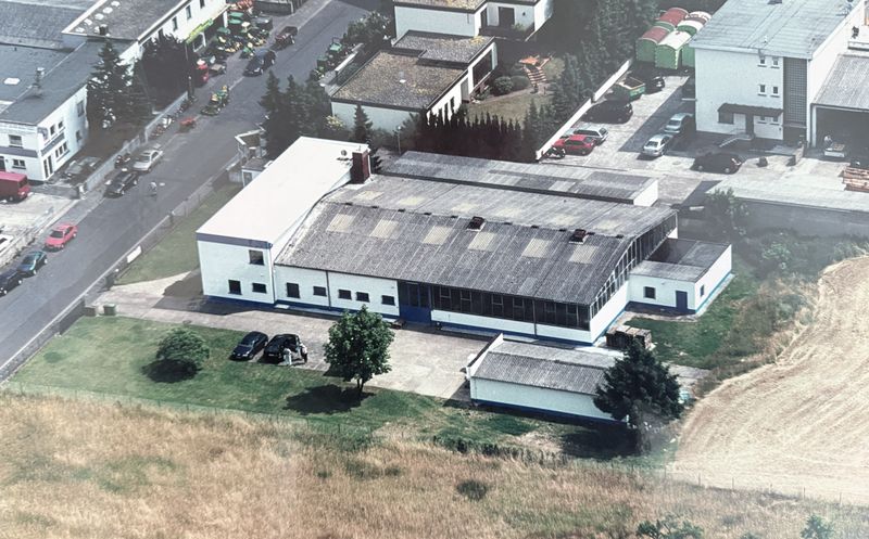 Produktions-/ Lagerhalle + B&uuml;rogeb&auml;ude in Dietzenbach „Im Alleinauftrag“ zu verkaufen