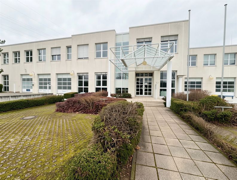 1.617 m&sup2; Lagerfl&auml;che + 385 m&sup2; B&uuml;rofl&auml;che im modernen Gewerbepark „Provisionsfrei“ zu vermieten