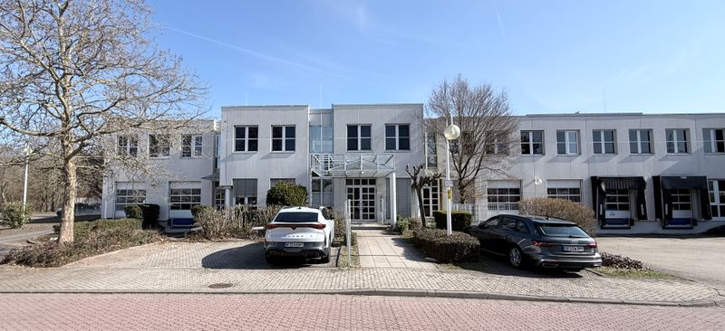 684 m&sup2; Lager + 346 m&sup2; B&uuml;ro „Provisionsfrei“ zu vermieten