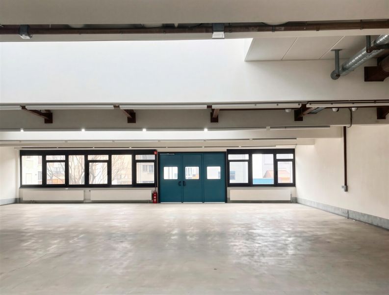 318 m&sup2; Gro&szlig;z&uuml;gige Hallerfl&auml;che in Alzenau zu vermieten