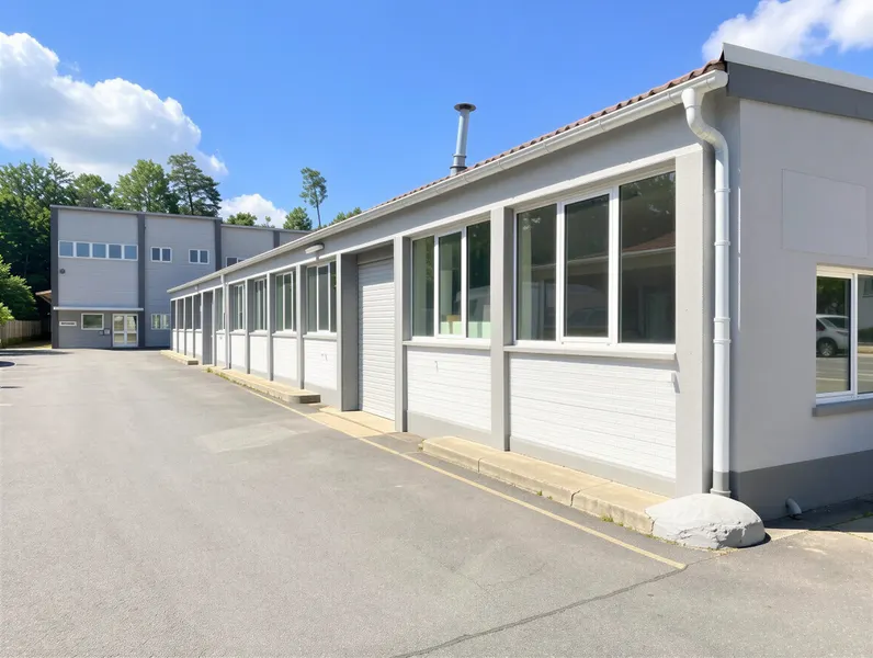 450 m&sup2; Lager-/Produktion mit B&uuml;rofl&auml;che zu vermieten