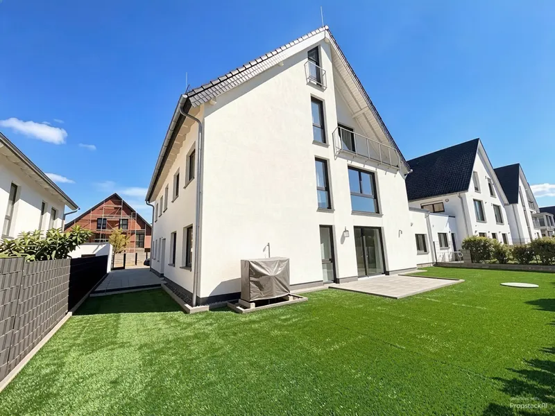 Wohnen & Arbeiten unter einem Dach 194 m&sup2; B&uuml;ro/ Wohnfl&auml;che in Feldrandlage, Heusenstamm