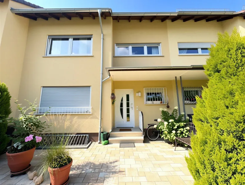 Reihenhaus in Obertshausen “ Provisionsfrei “ direkt vom Eigent&uuml;mer zu verkaufen