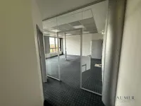 Flur 2 - Blick in Raum 7