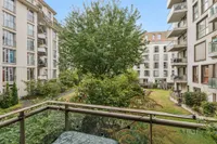 Balkon in den ruhigen Innenhof