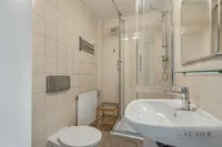 Badezimmer 1 im Souterrain