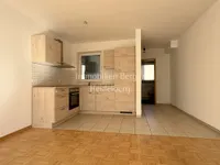 Zimmer mit Kochbereich