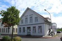 1) Haus mit 3 Wohneinheiten