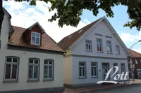 1) Haus mit 3 Wohneinheiten