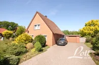 Großzügige Hoffläche, Stellplatz für Wohnmobil möglich