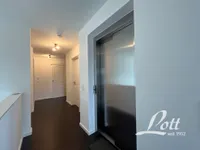 Eingangsbereich mit Fahrstuhl