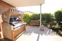 Terrasse (teilüberdacht)