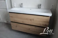 Muster Badezimmerschrank