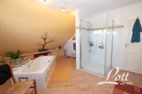 Badezimmer im Dachgeschoss