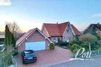 straßenseitige Ansicht