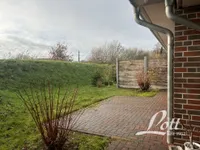 Terasse mit kl. Garten