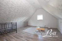 weitere Schlafzimmer im Dachgeschoss