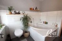 Badezimmer Dachgeschoss Hauptgebäude