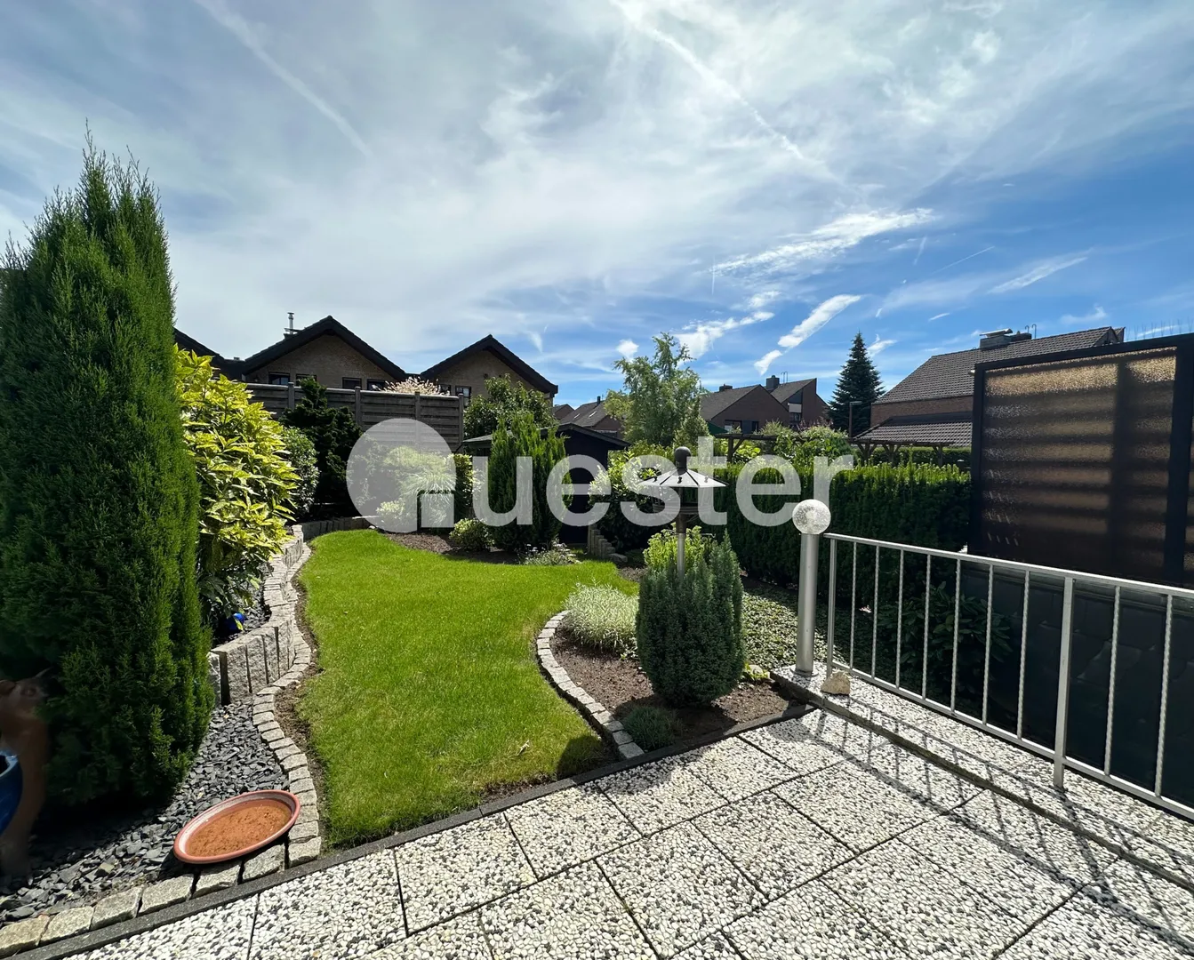 Terrasse & Garten DuisburgGroßenbaum Armin Quester Immobilien