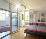 Schlafzimmer und Wintergarten