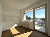 Küche mit Balkon