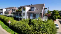 Rückseite mit Balkon