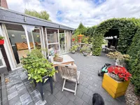 Terrasse und Wintergarten