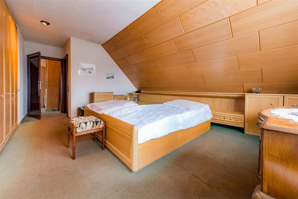 Schlafzimmer_Haus hinten