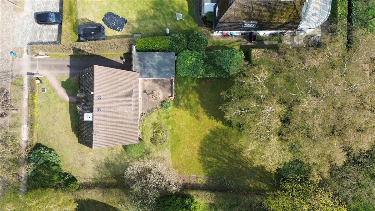 Luftbild gesamtes Grundstück