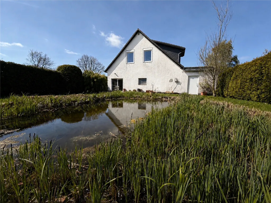 Aussenansicht vom Teich