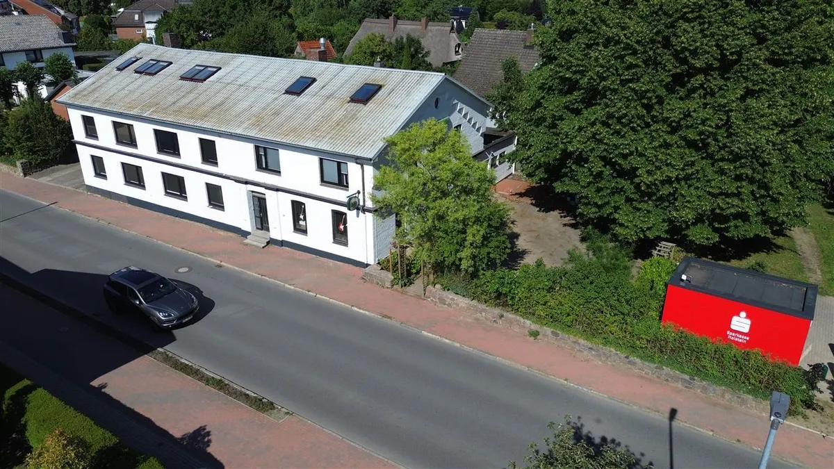 Straßenansicht