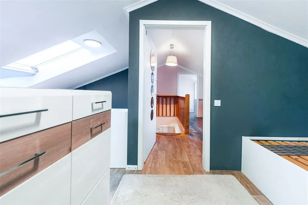 Zimmer OG Wohnung 5